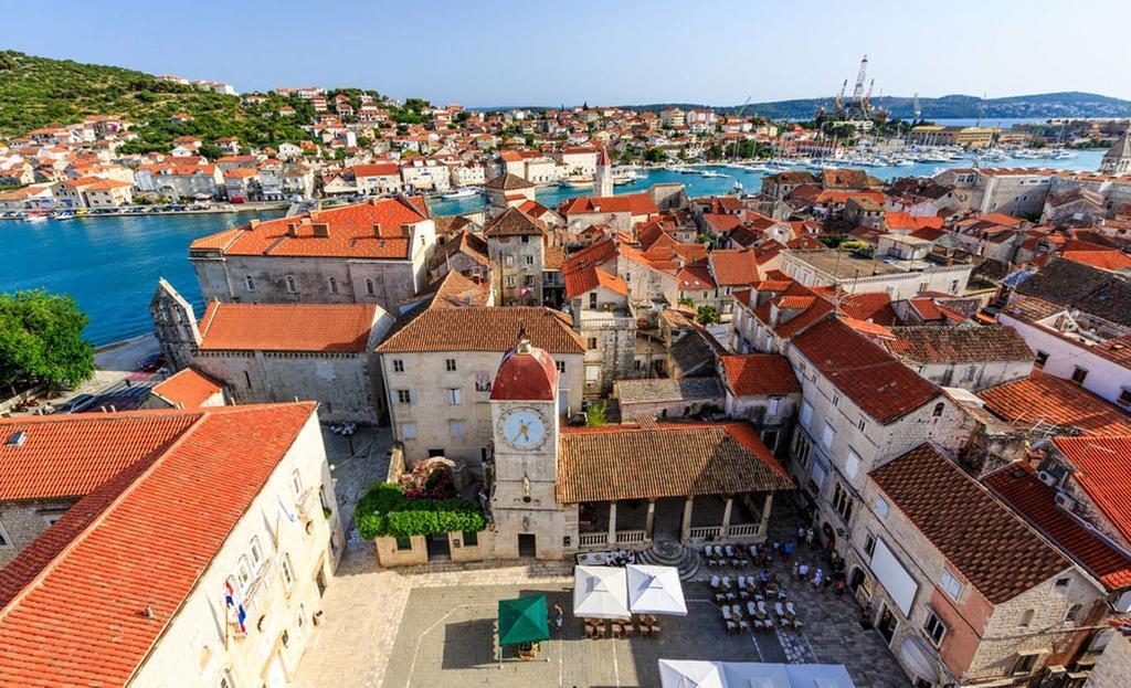 City Hostel Trogir Exterior foto